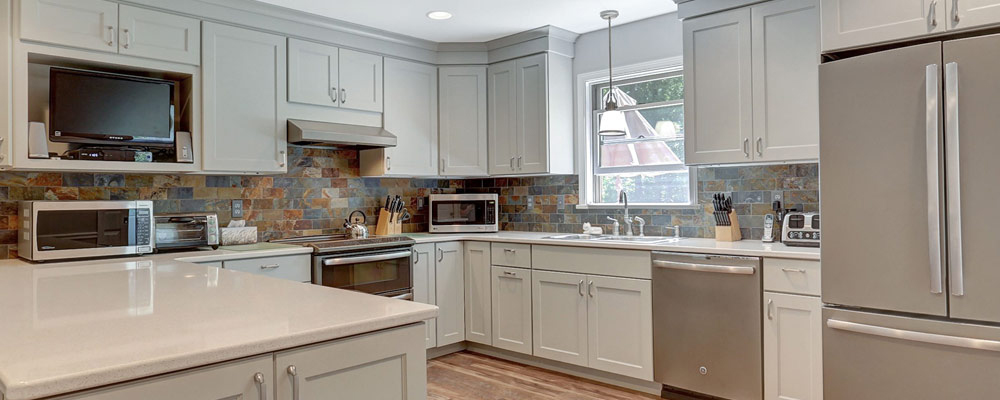 Transitional Kitchen Kitchen Remodel by GP Harris Renovations & Remodeling project photo